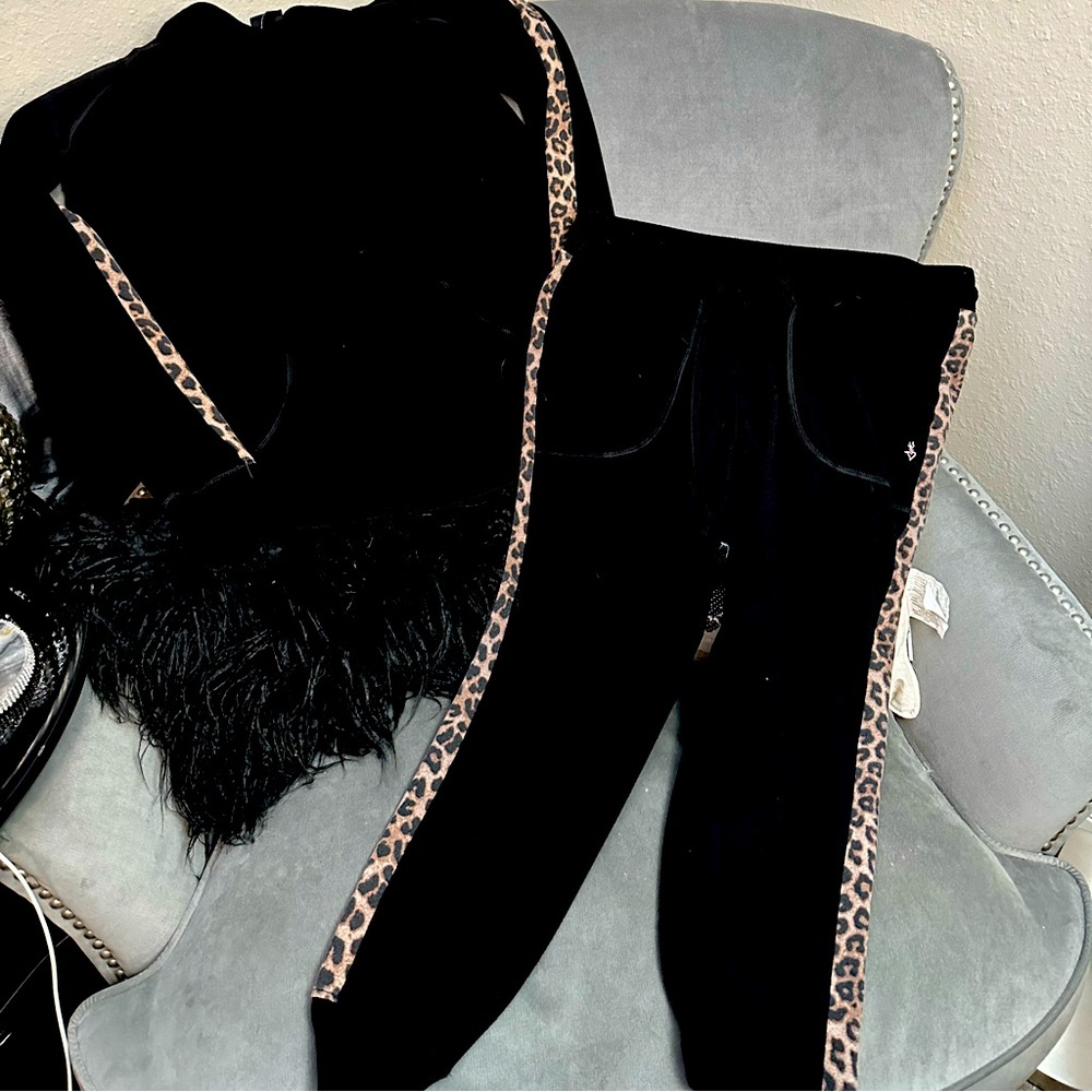 PERFECT TORRID SWEAT OUTFIT